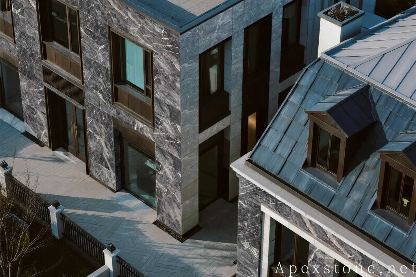 Givenchy_Black_Marble_exterior_wall_ideas_6