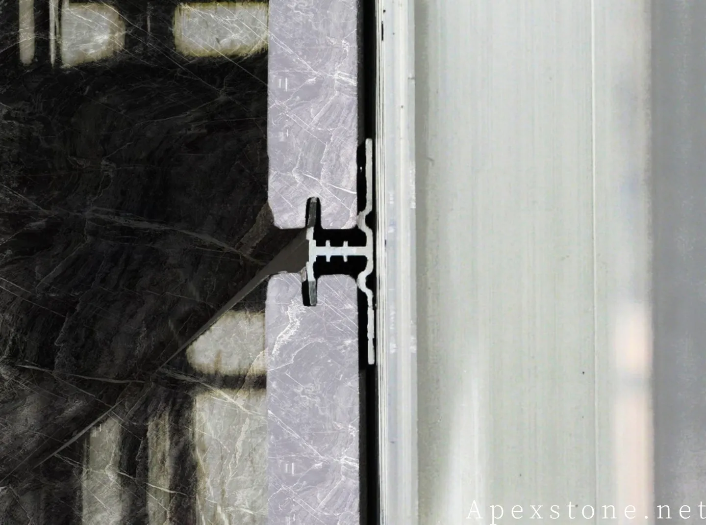 Givenchy_Black_Marble_facade_wall_194